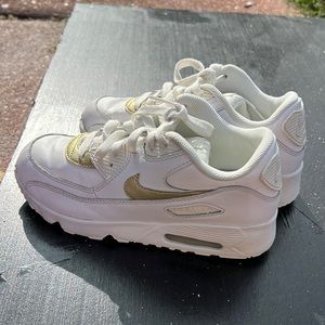 Girls size 3y nike air max